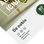 Flyer i papper med lack p� ena sidan.