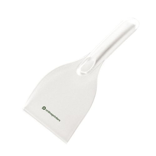 Vit isskrapa i plast med handtag.
