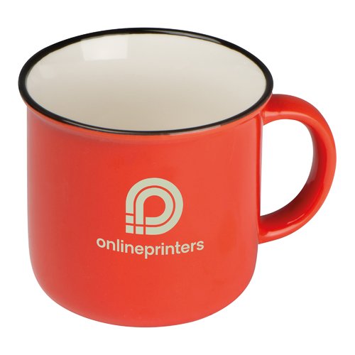 Rd keramisk mugg i retrodesign med handtag.