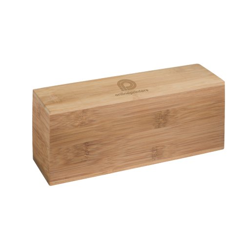 Brun tebox i tr med lock.