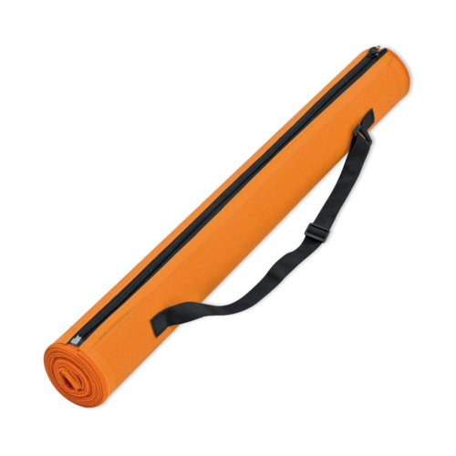 Orange mnstrad strandmatta med brrem.