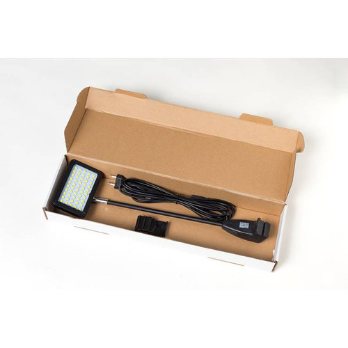 Svart LED-lampa med kabel och kontakt f�r displayer.