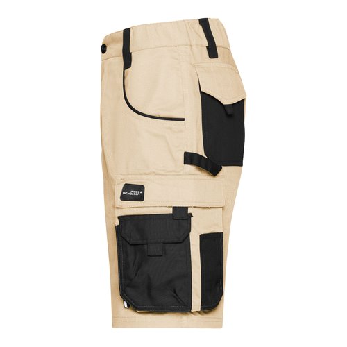 Beige och svarta shorts i polyester-bomull med flera fickor.