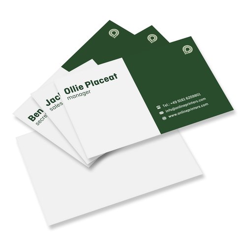 Visitkort i papper, tryckta p en sida.