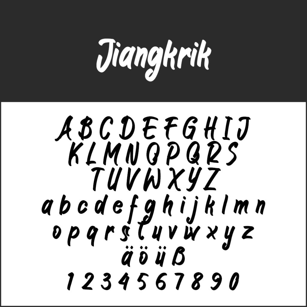 Ett handskrivet teckensnitt i Kalligraphie Schrift som visar Jiangkrik överst, följt av stora och små bokstäver, specialtecken (ä ö ü ß) och siffrorna 0–9 i svart på vit bakgrund.